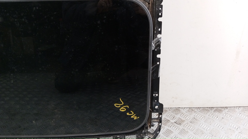 Люк в сборе электрический