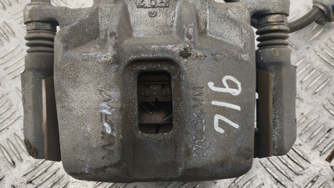 Суппорт передний левый