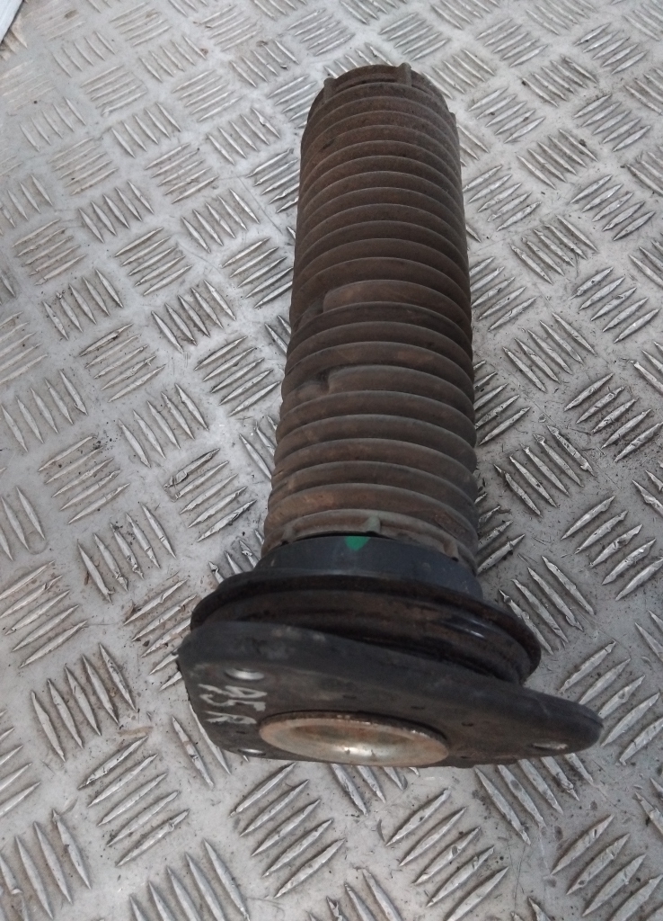 Опора переднего амортизатора