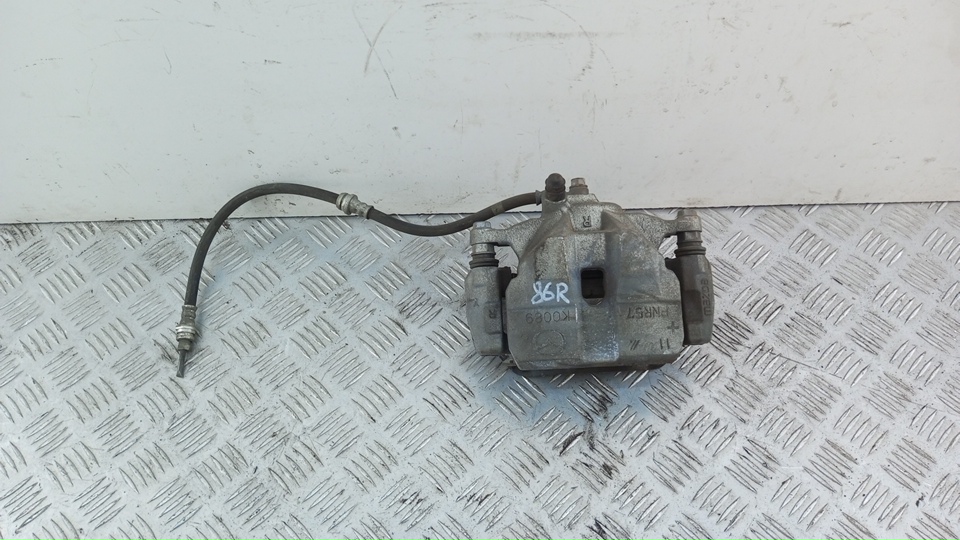 Суппорт передний правый