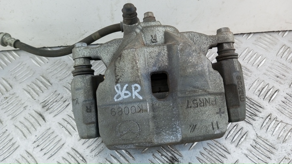 Суппорт передний правый