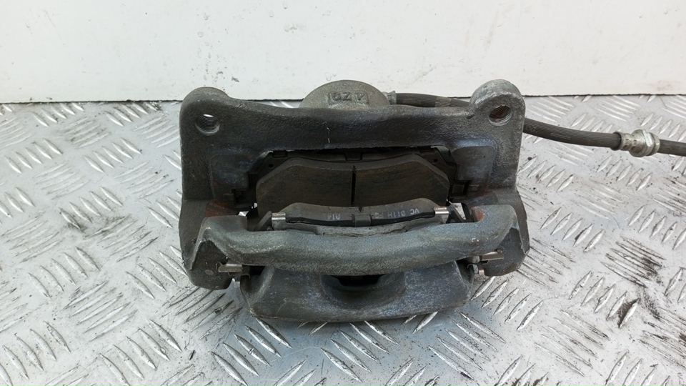 Суппорт передний правый