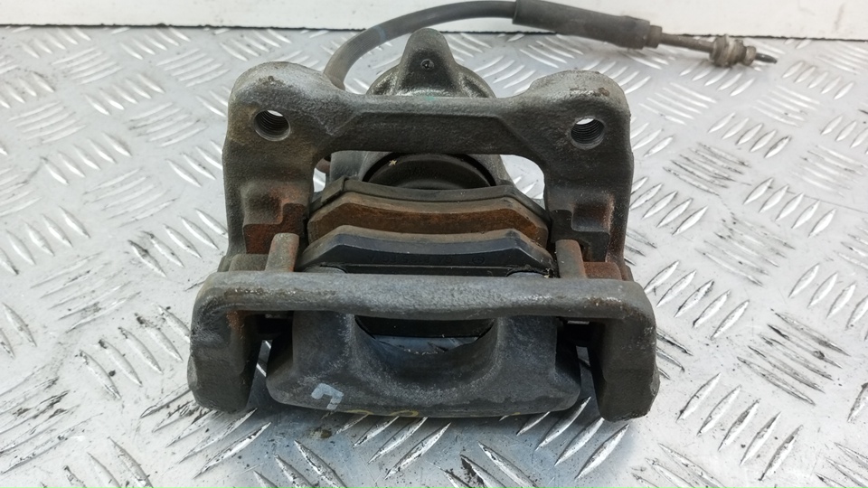 Суппорт задний левый