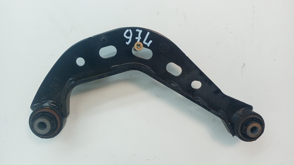 Рычаг задний верхний левый