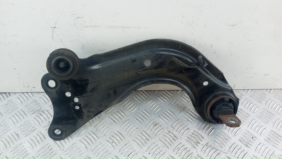 Рычаг задний продольный правый