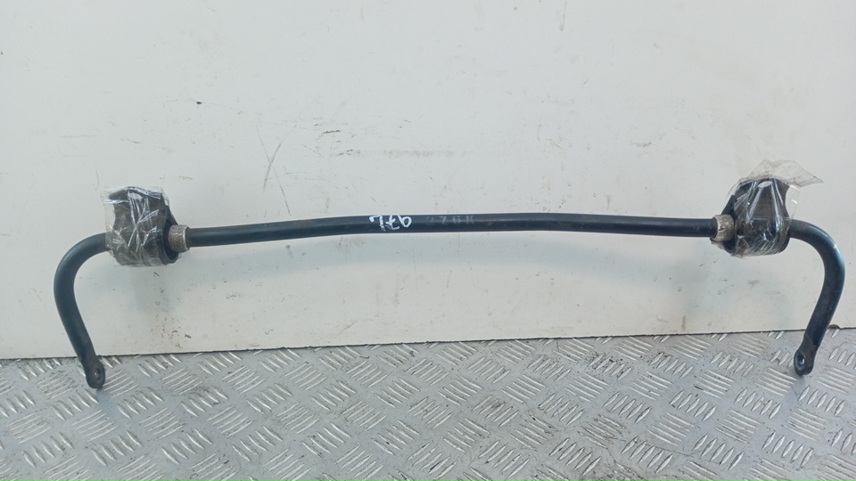 Стабилизатор задний