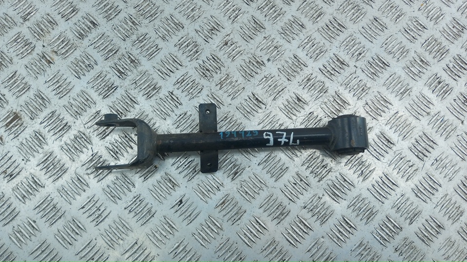 Тяга задняя поперечная левая