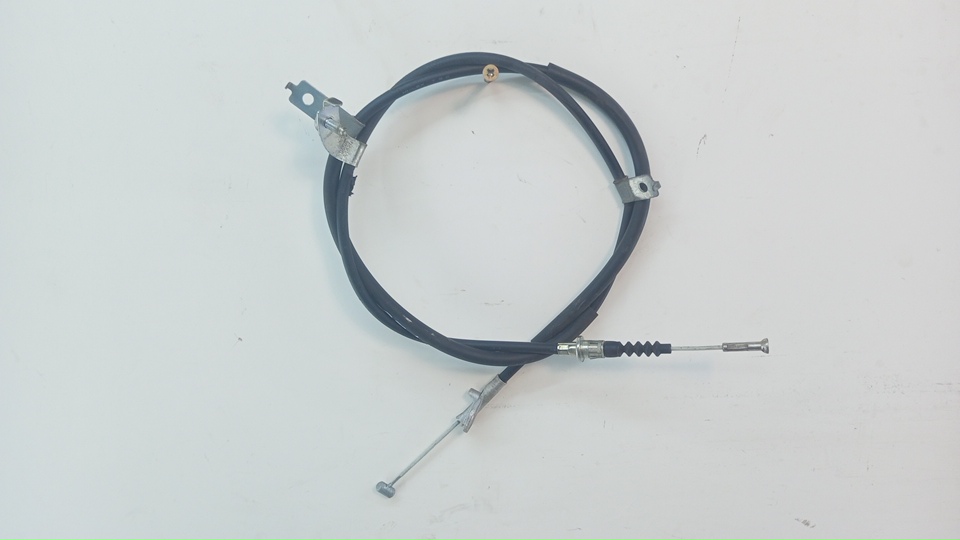 Трос стояночного тормоза левый