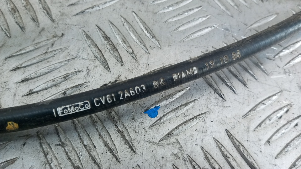 Трос стояночного тормоза