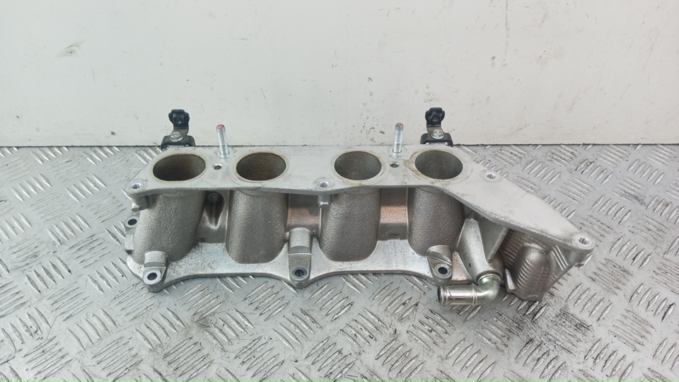 Коллектор впускной