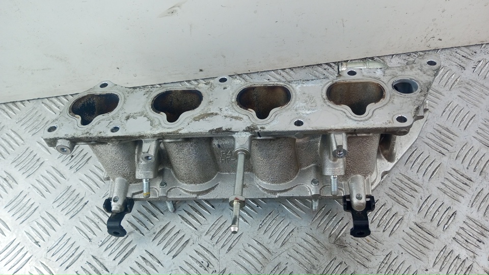 Коллектор впускной