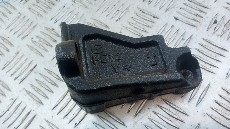 Кронштейн двигателя задний