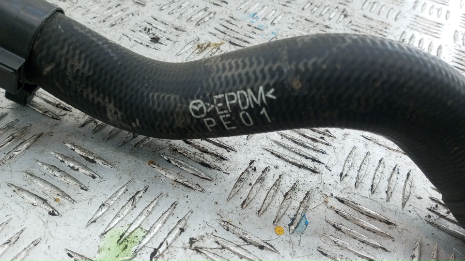 Патрубок радиатора