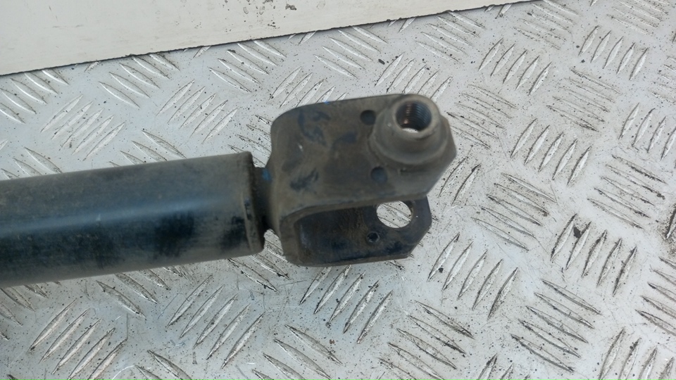 Амортизатор задний (стойка)