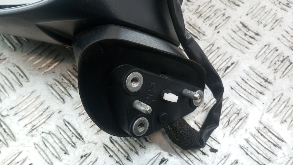 Зеркало левое электрическое