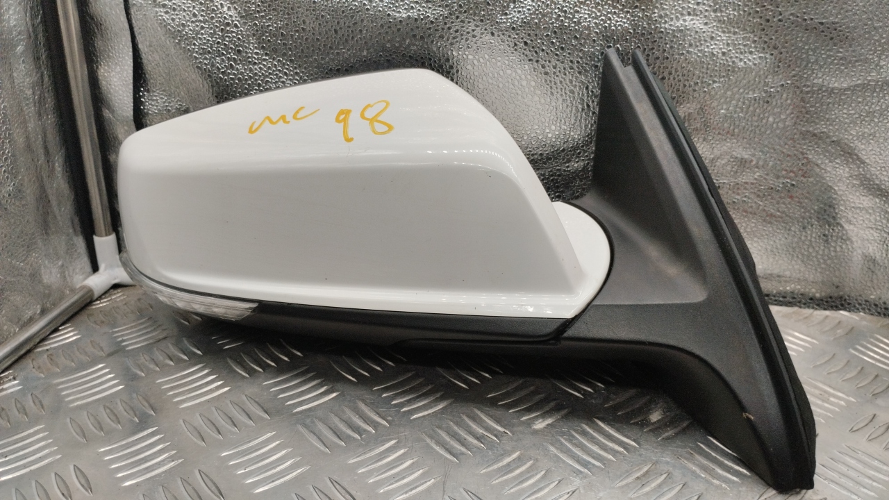 Зеркало правое электрическое