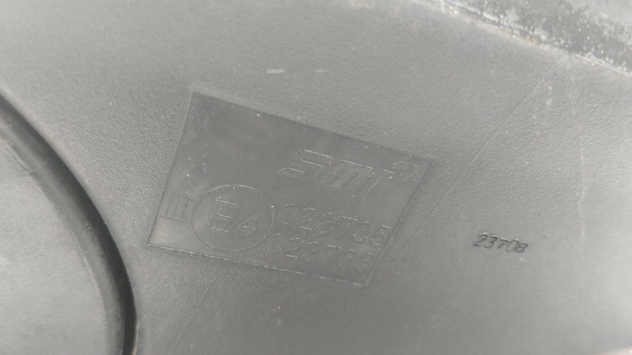 Зеркало правое электрическое