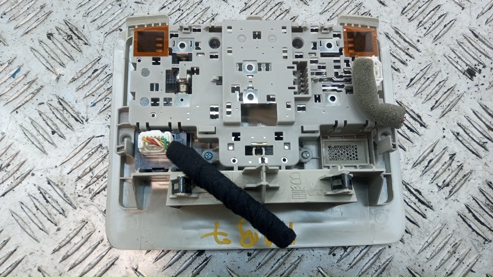 Плафон салонный