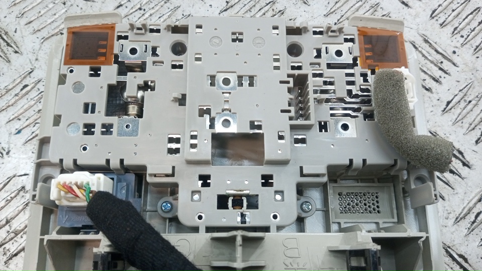 Плафон салонный