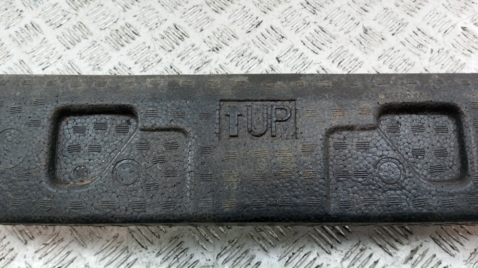 Наполнитель переднего бампера