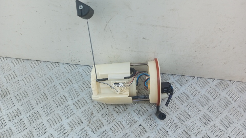 Насос топливный электрический