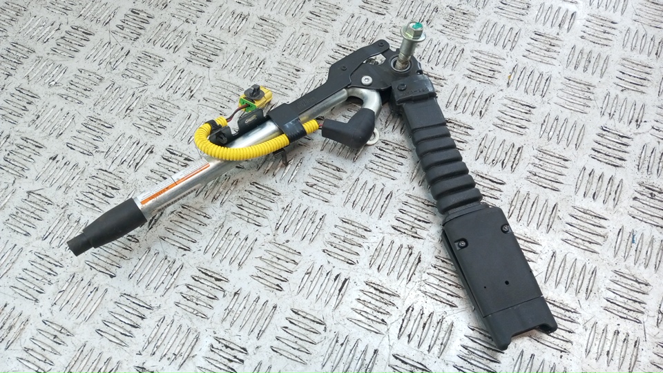 Ответная часть ремня безопасности