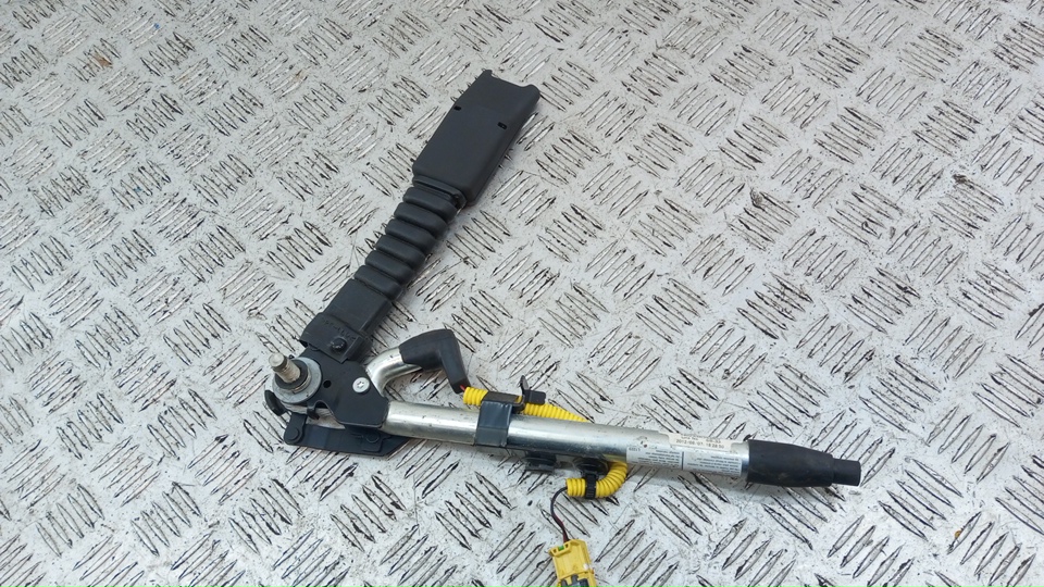 Ответная часть ремня безопасности