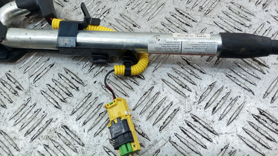 Ответная часть ремня безопасности