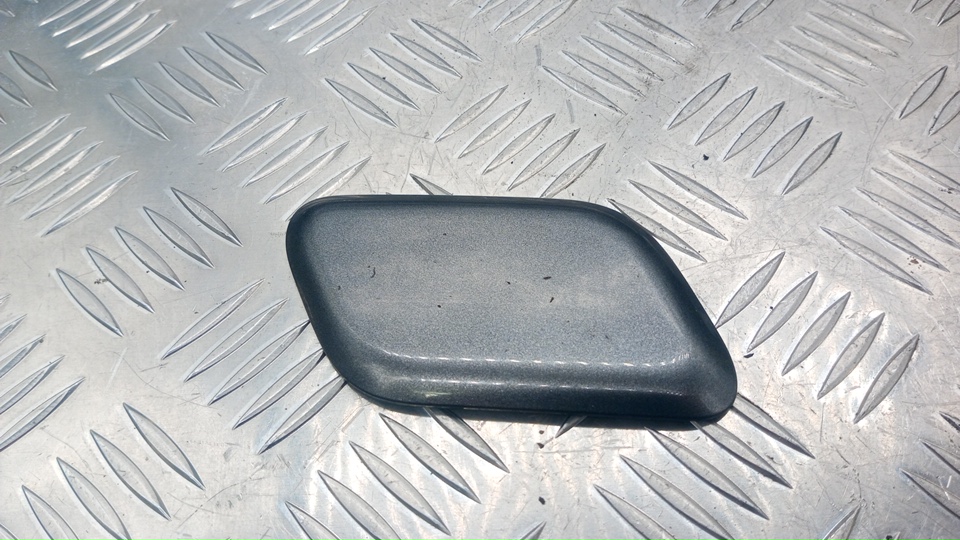 Крышка форсунки омывателя фар