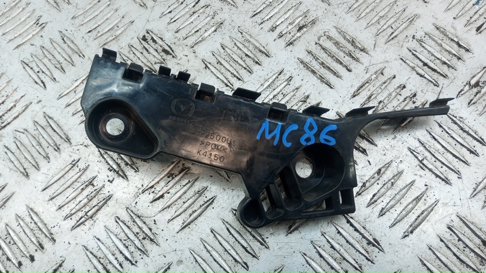 Кронштейн переднего бампера левый