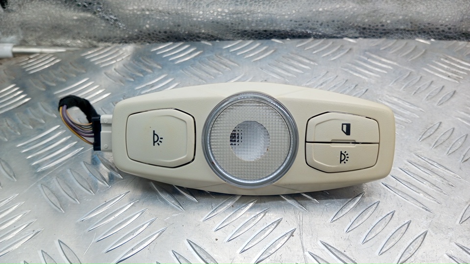 Плафон салонный