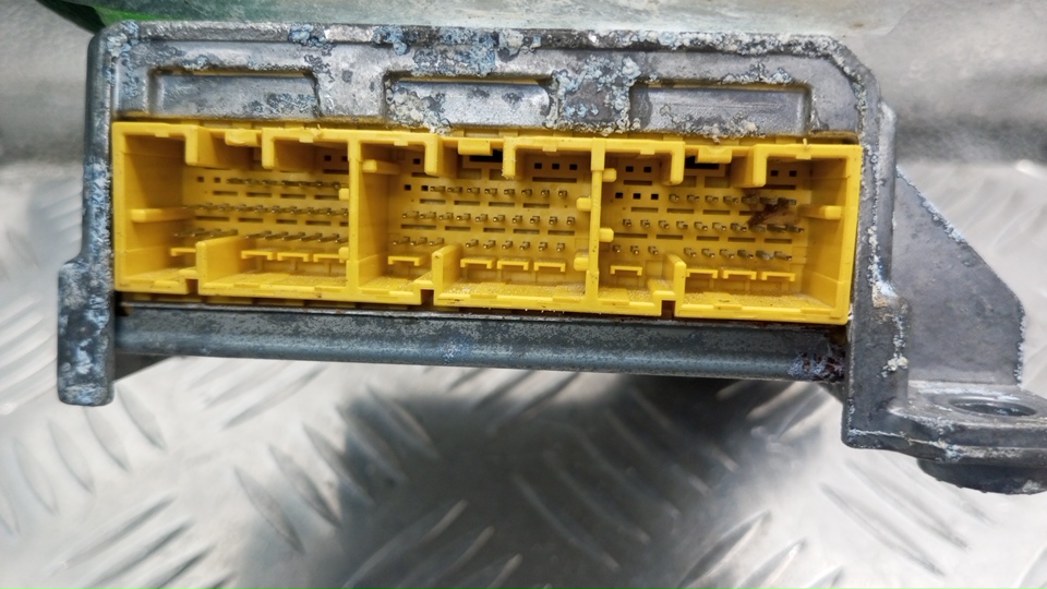 Блок управления подушек безопасности (AIR BAG)