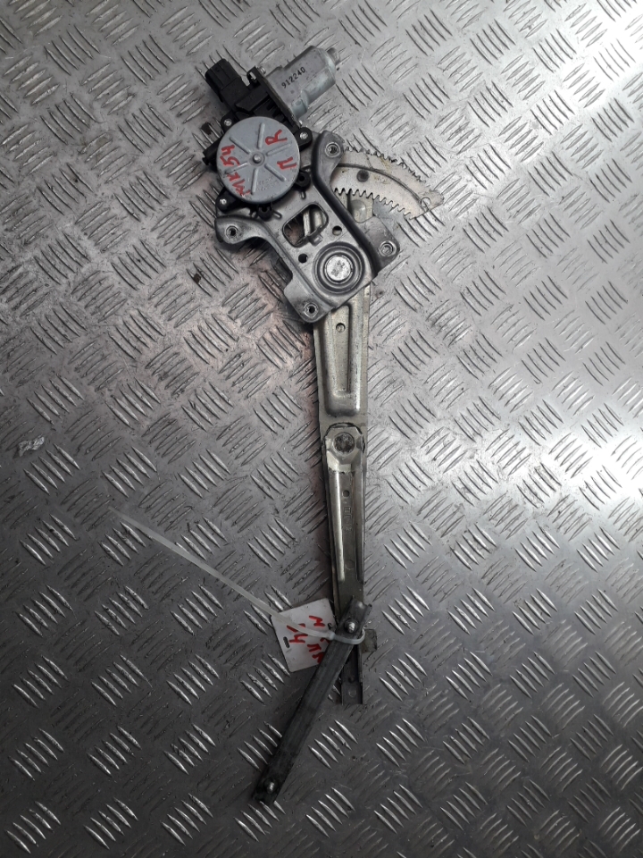 Стеклоподъемник электр. передний правый