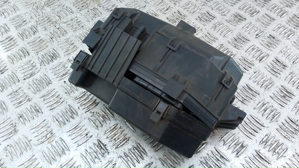 Блок предохранителей