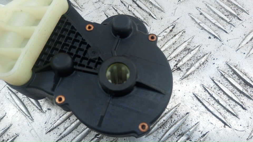 Моторчик регулировки сиденья