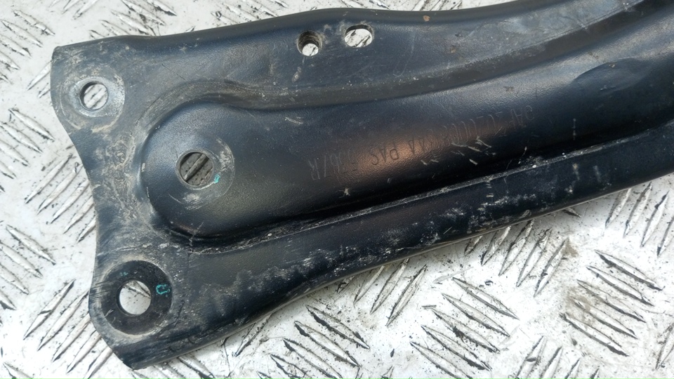 Рычаг задний продольный правый