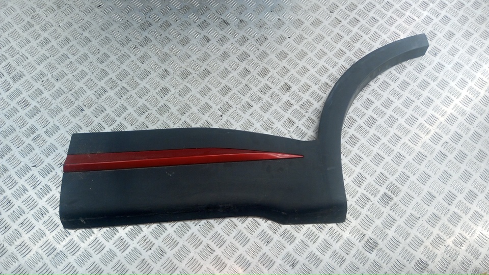 Накладка двери задней левой