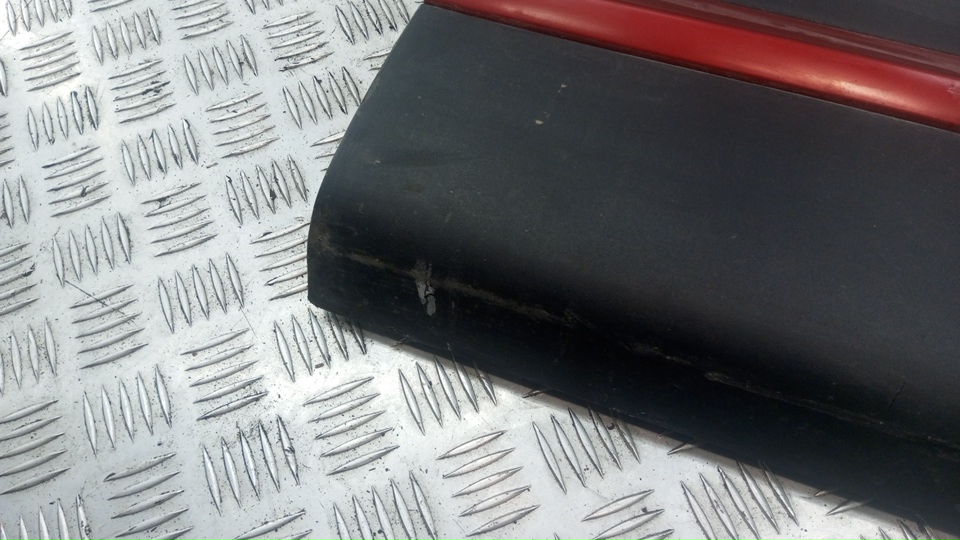 Накладка двери задней левой