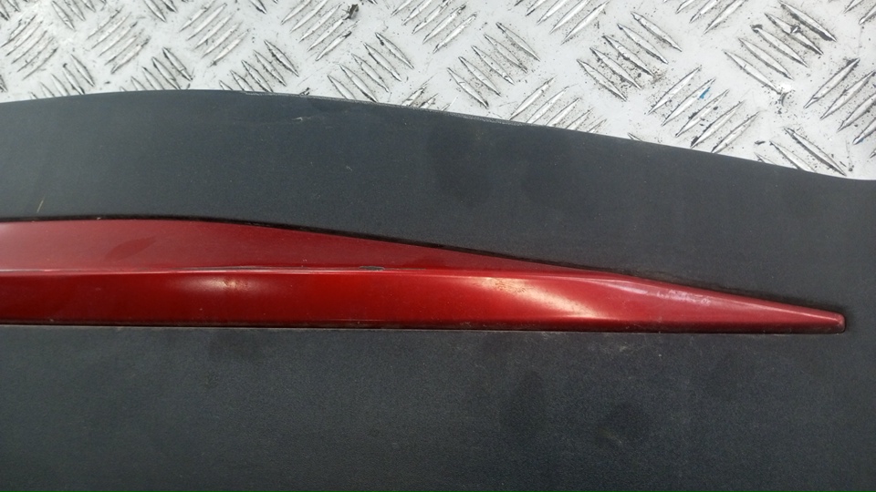 Накладка двери задней левой