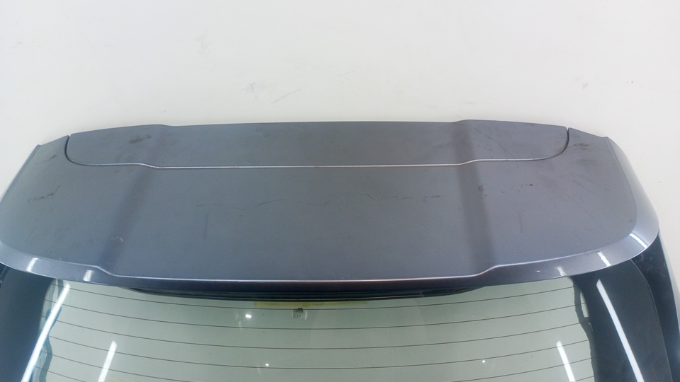 Спойлер (дефлектор) крышки багажника