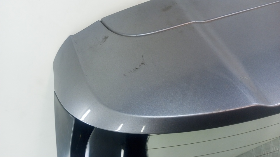 Спойлер (дефлектор) крышки багажника