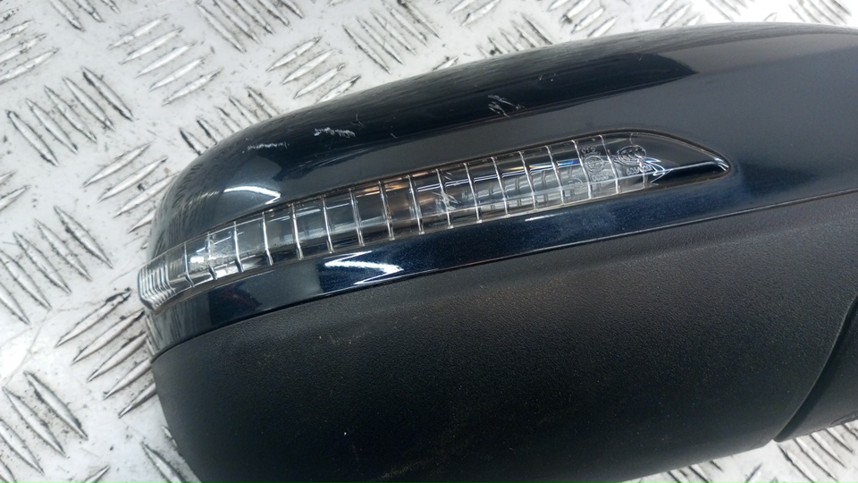 Зеркало правое электрическое