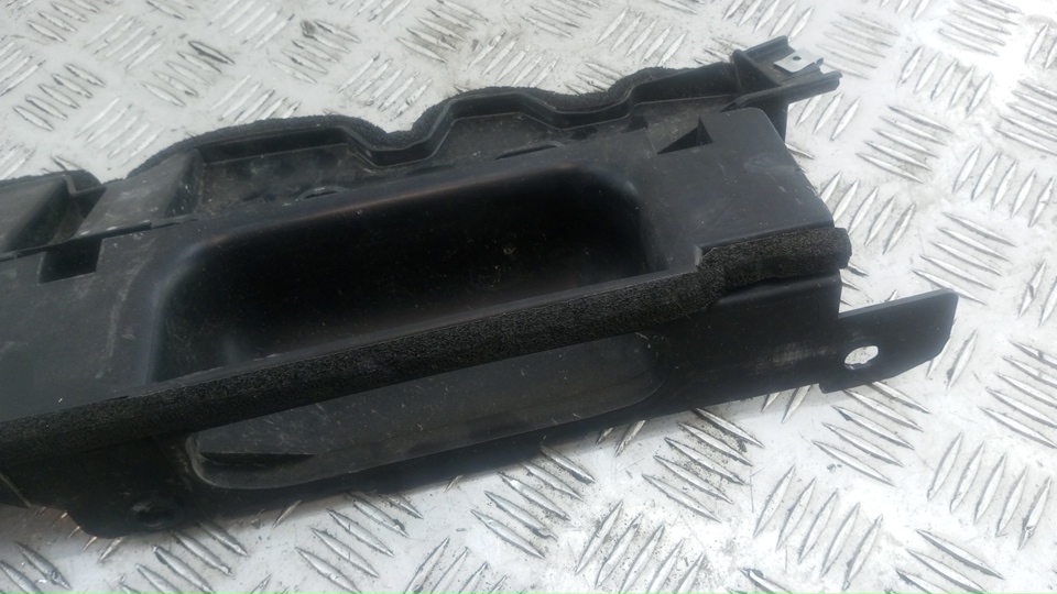 Воздуховод радиатора верхний