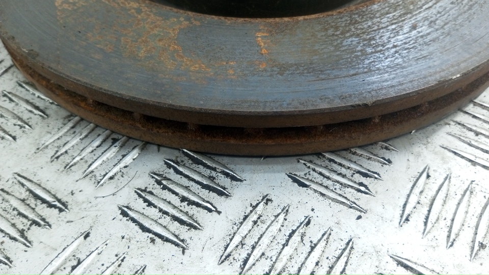 Диск тормозной передний вентилируемый