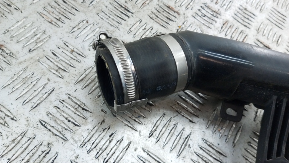 Патрубок интеркулера