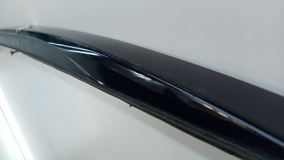 Рейлинг (релинг) левый (планка на крышу)