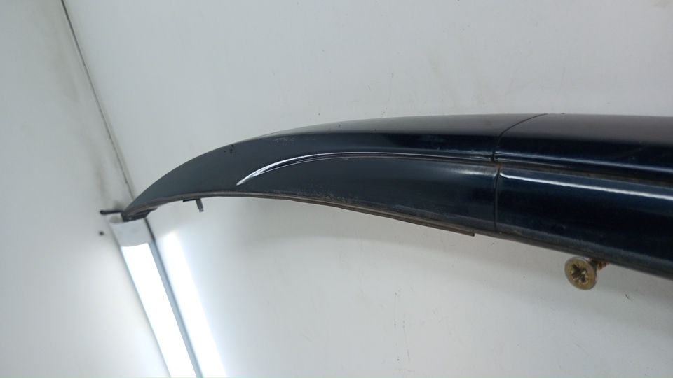 Рейлинг (релинг) левый (планка на крышу)