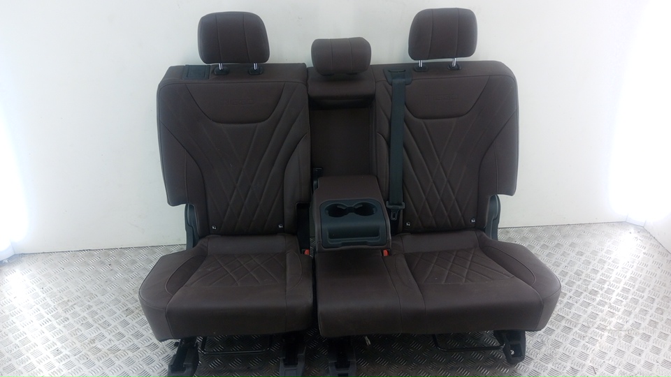 Сиденье салонное второй ряд