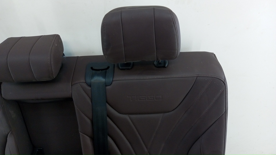 Сиденье салонное второй ряд