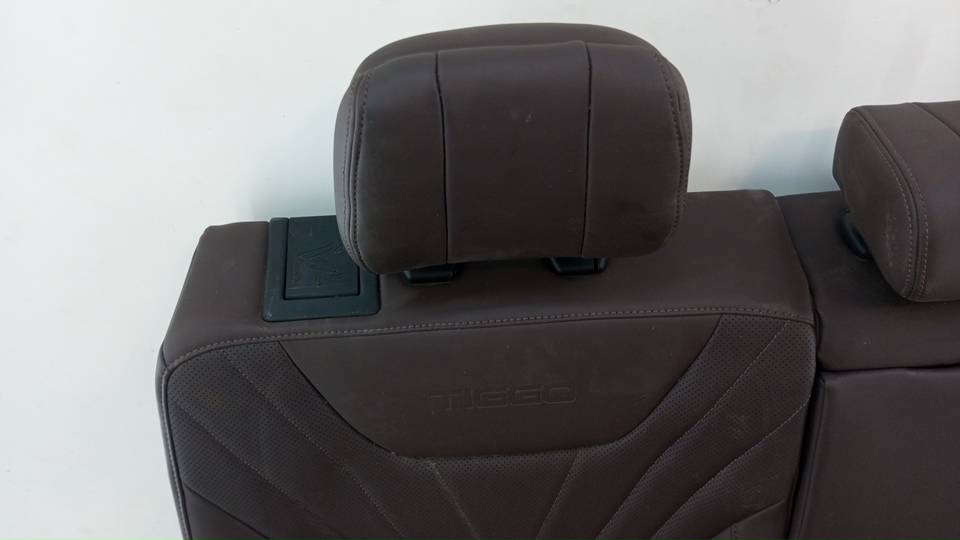 Сиденье салонное второй ряд